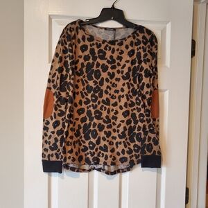 Pink Clover leopard print‎ top